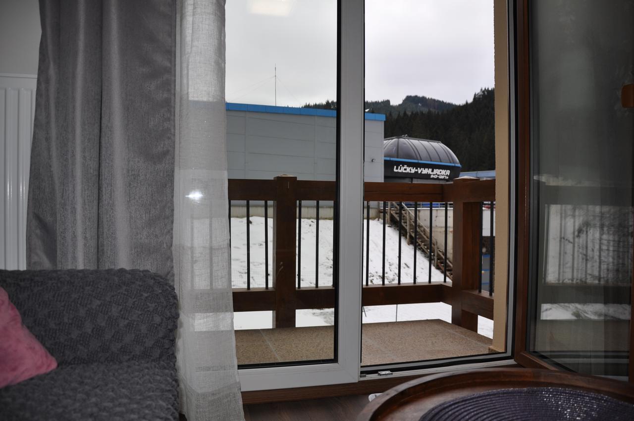 Apartman 14 Lucky Demaenovska Dolina Dış mekan fotoğraf
