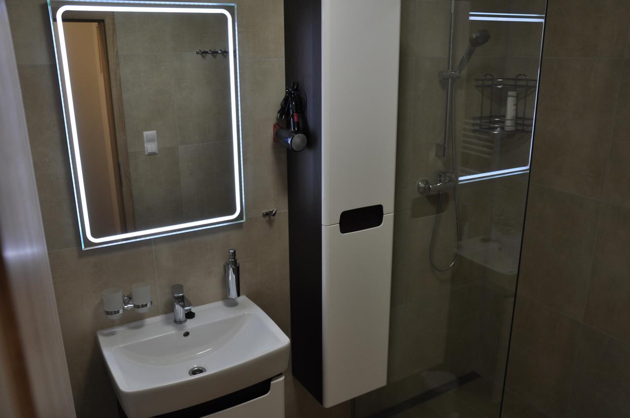 Apartman 14 Lucky Demaenovska Dolina Dış mekan fotoğraf